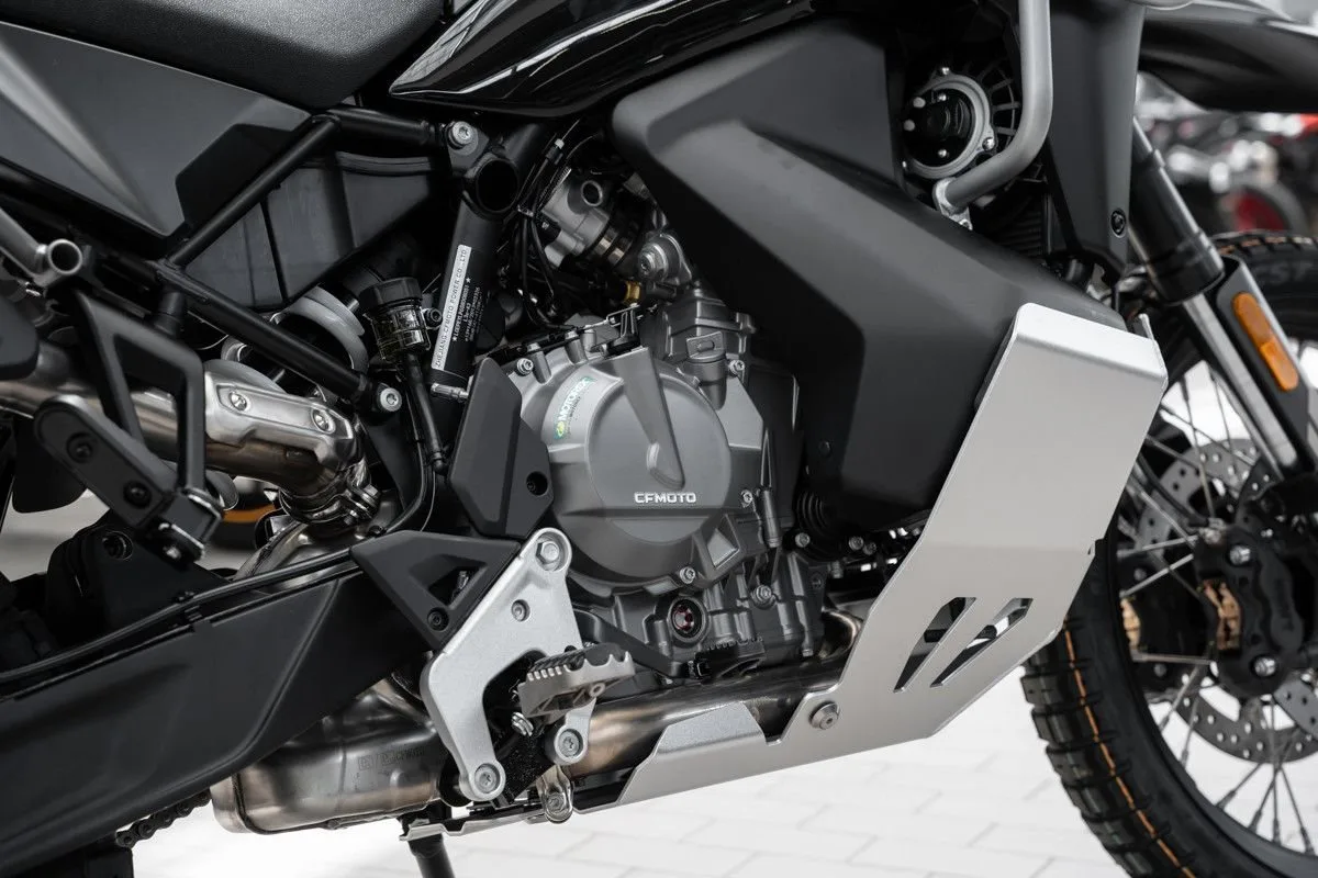 CFMOTO 800MT-X