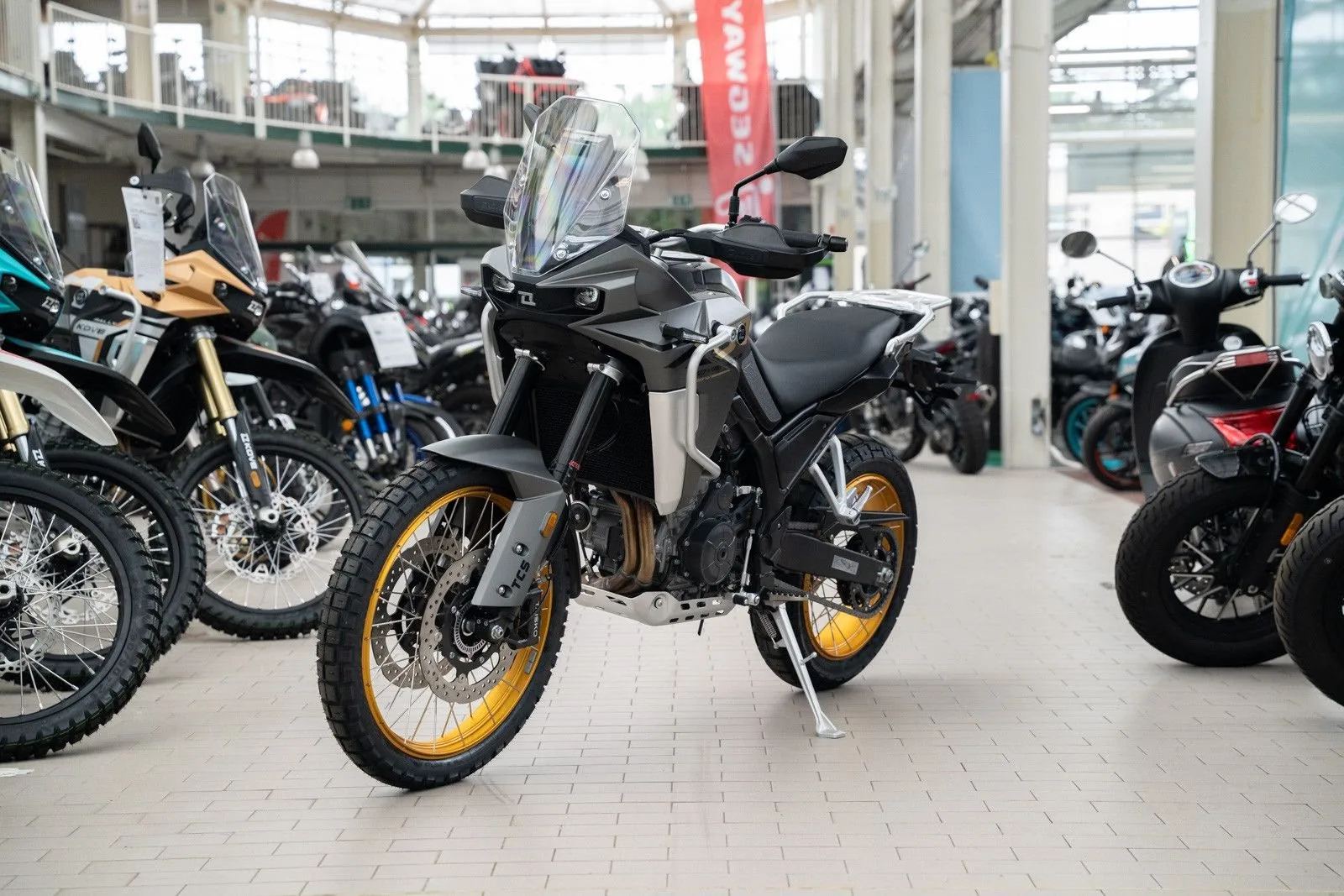 Kove 800X