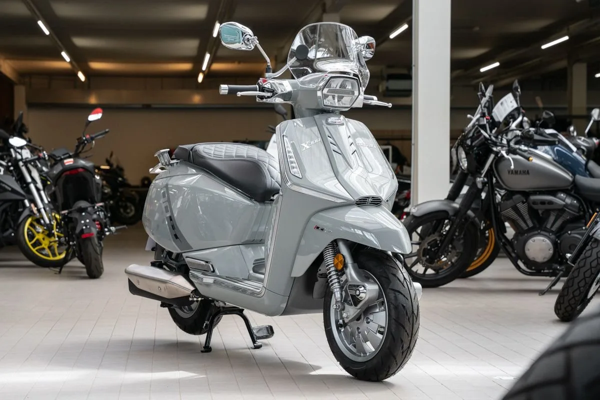 Lambretta X300 GT