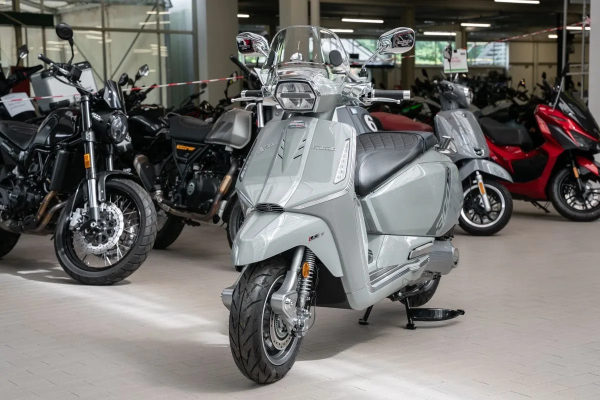 Lambretta X300 GT