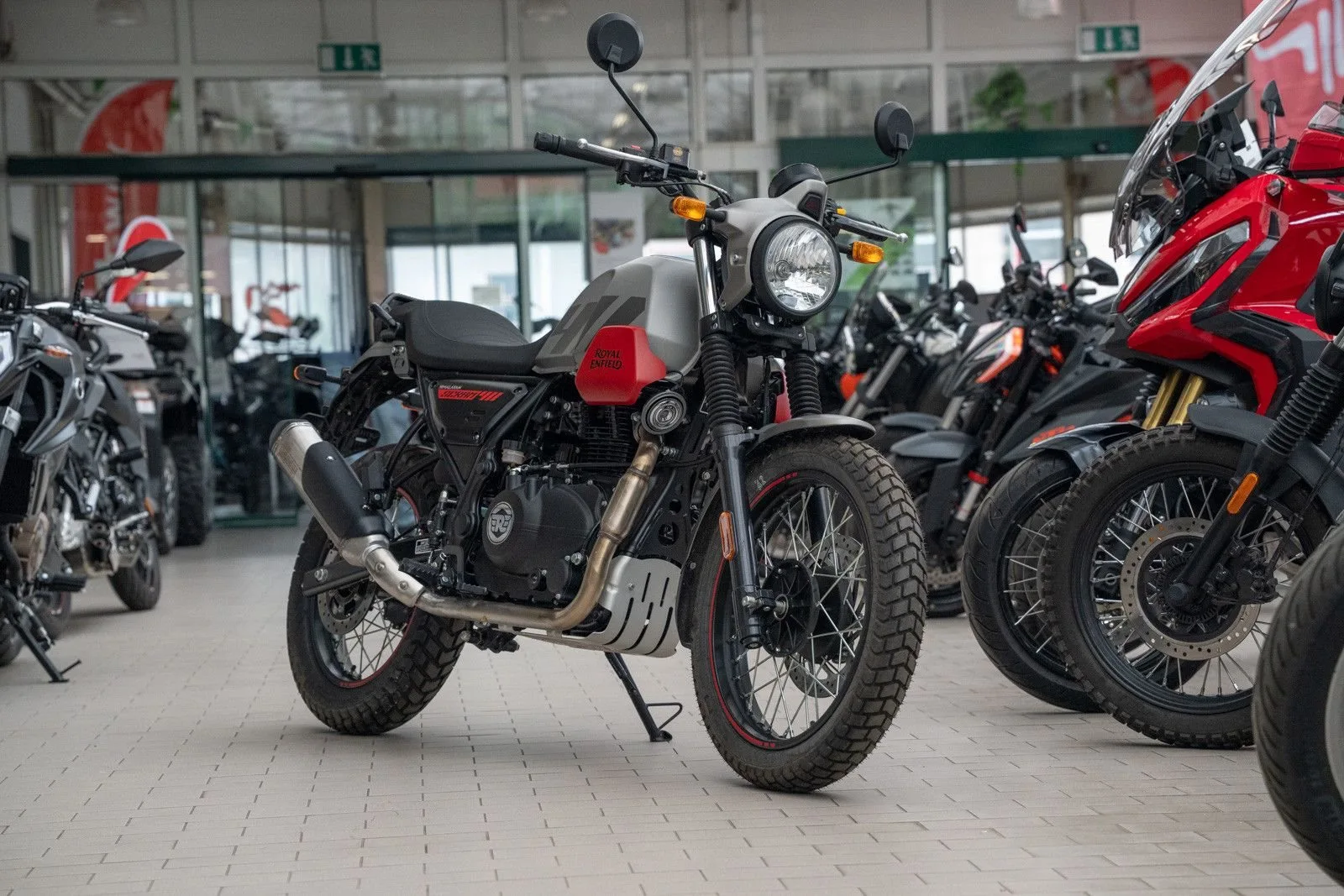Royal Enfield Scram 411