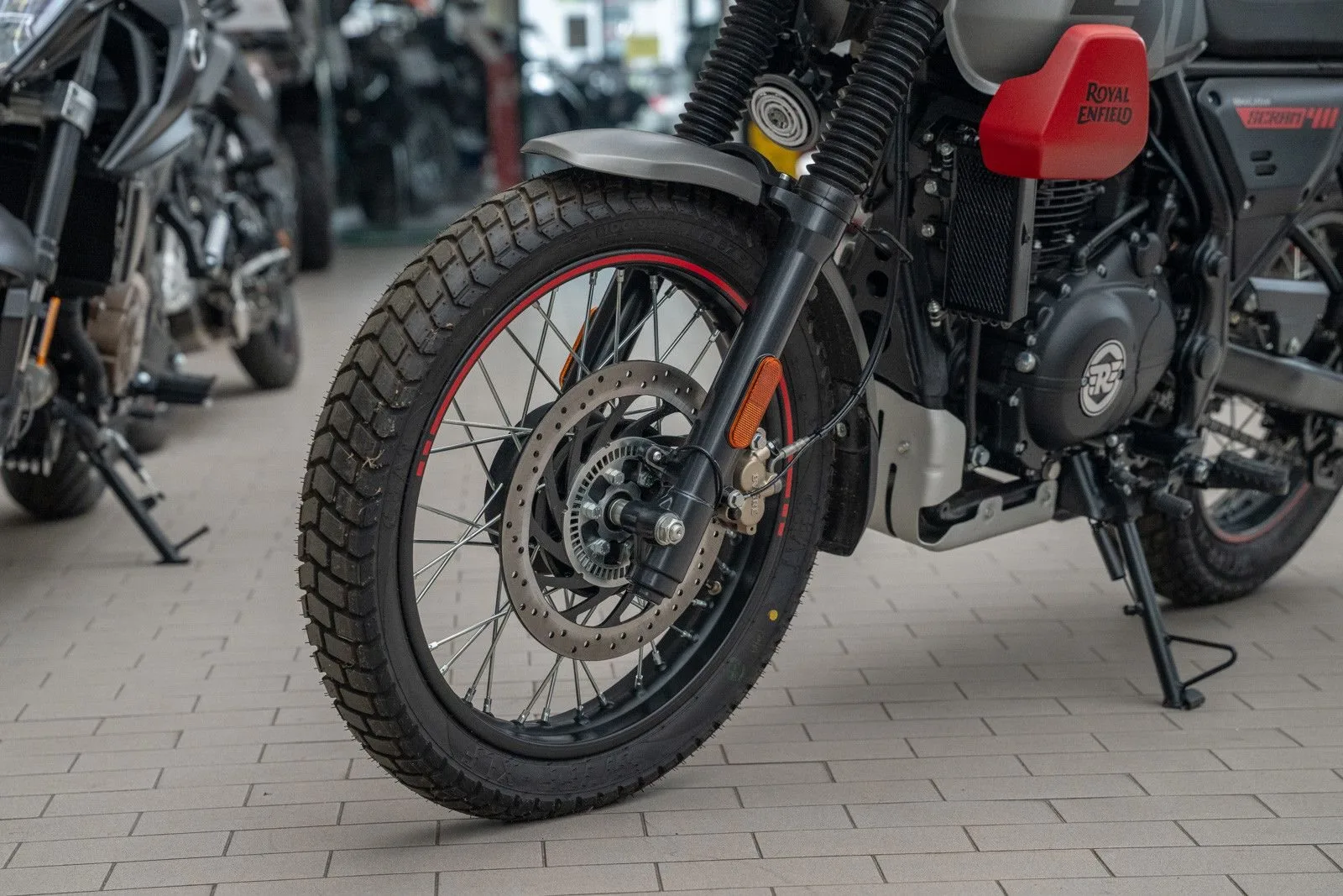 Royal Enfield Scram 411