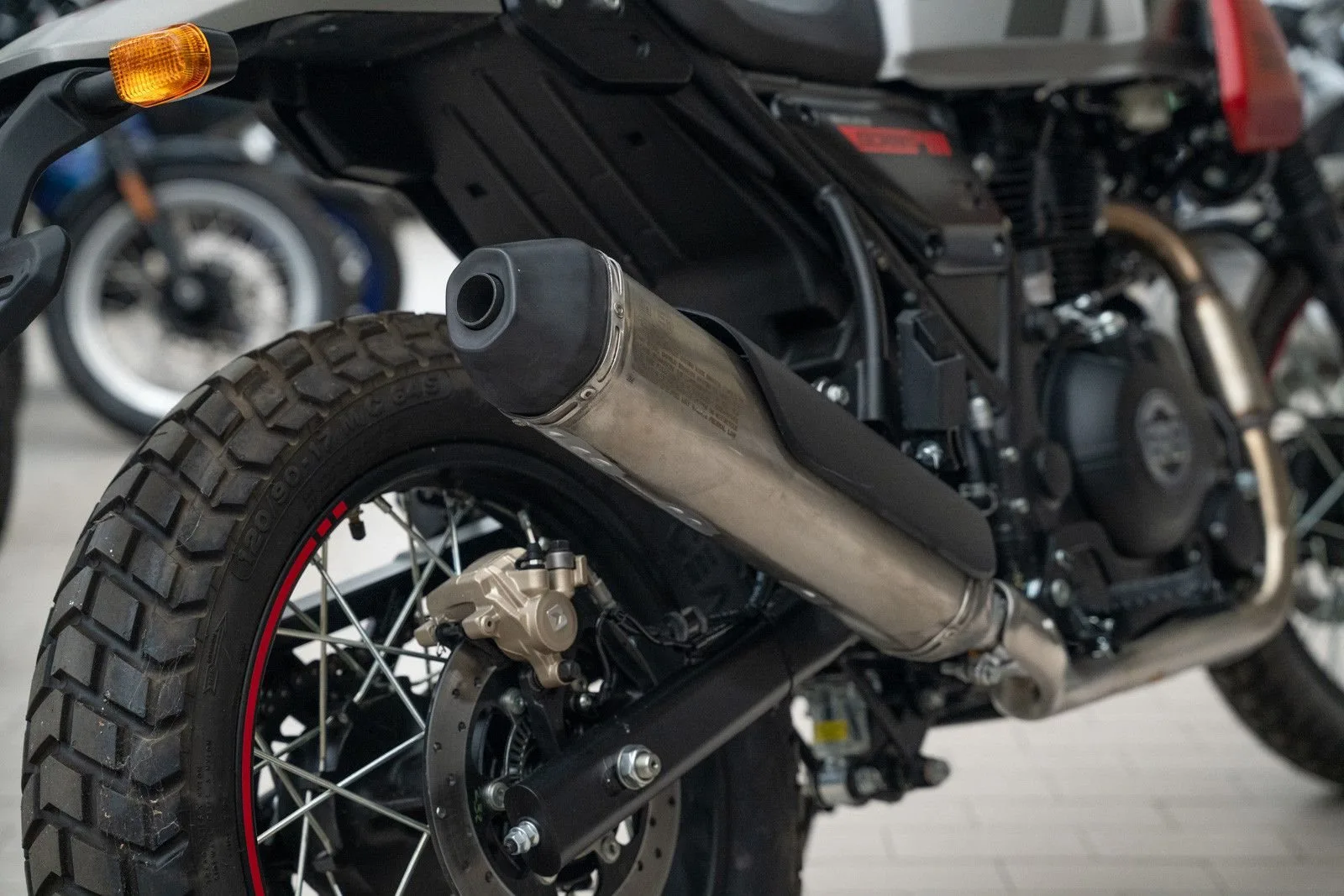 Royal Enfield Scram 411
