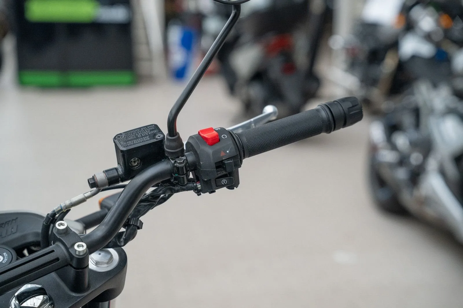 Royal Enfield Scram 411
