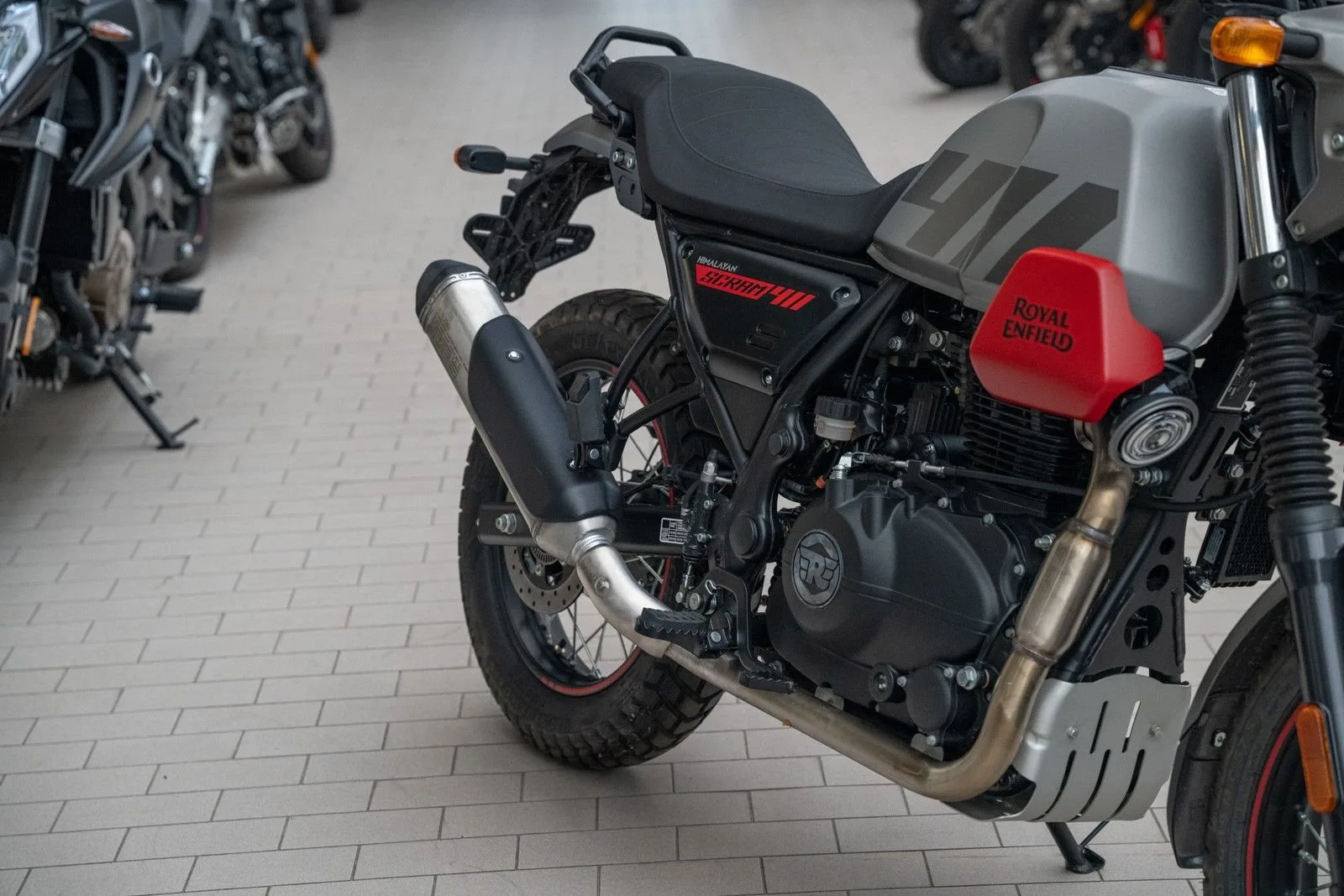 Royal Enfield Scram 411
