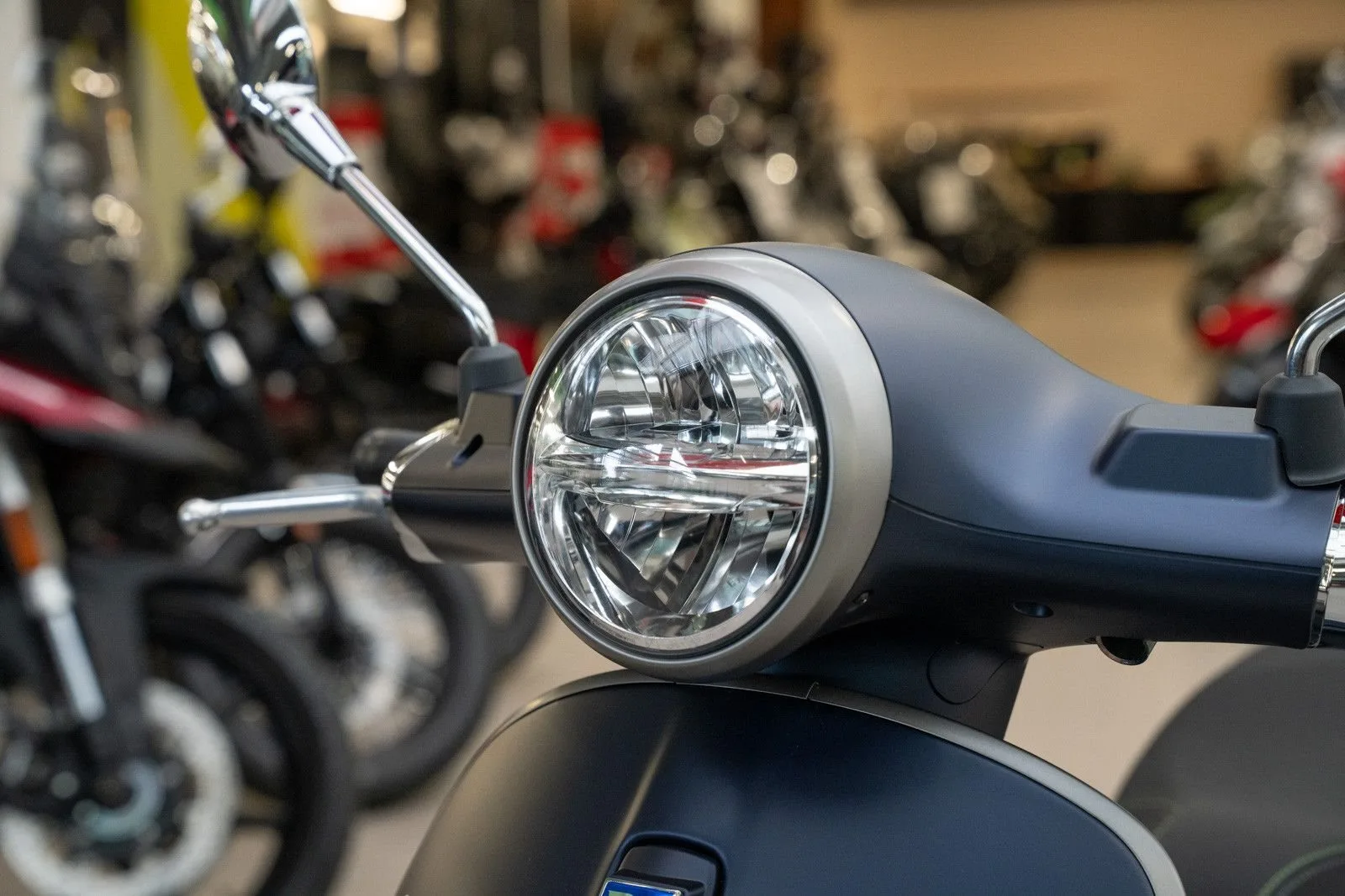 Vespa Primavera Tech 125