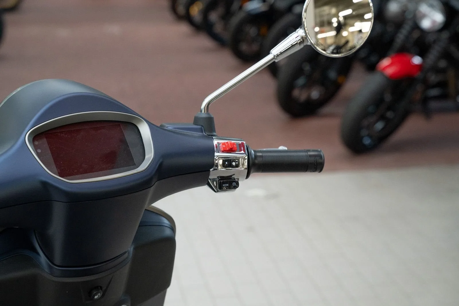 Vespa Primavera Tech 125