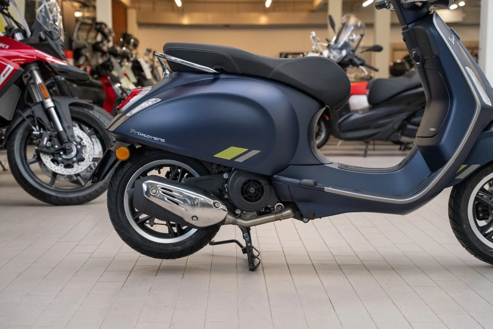 Vespa Primavera Tech 125