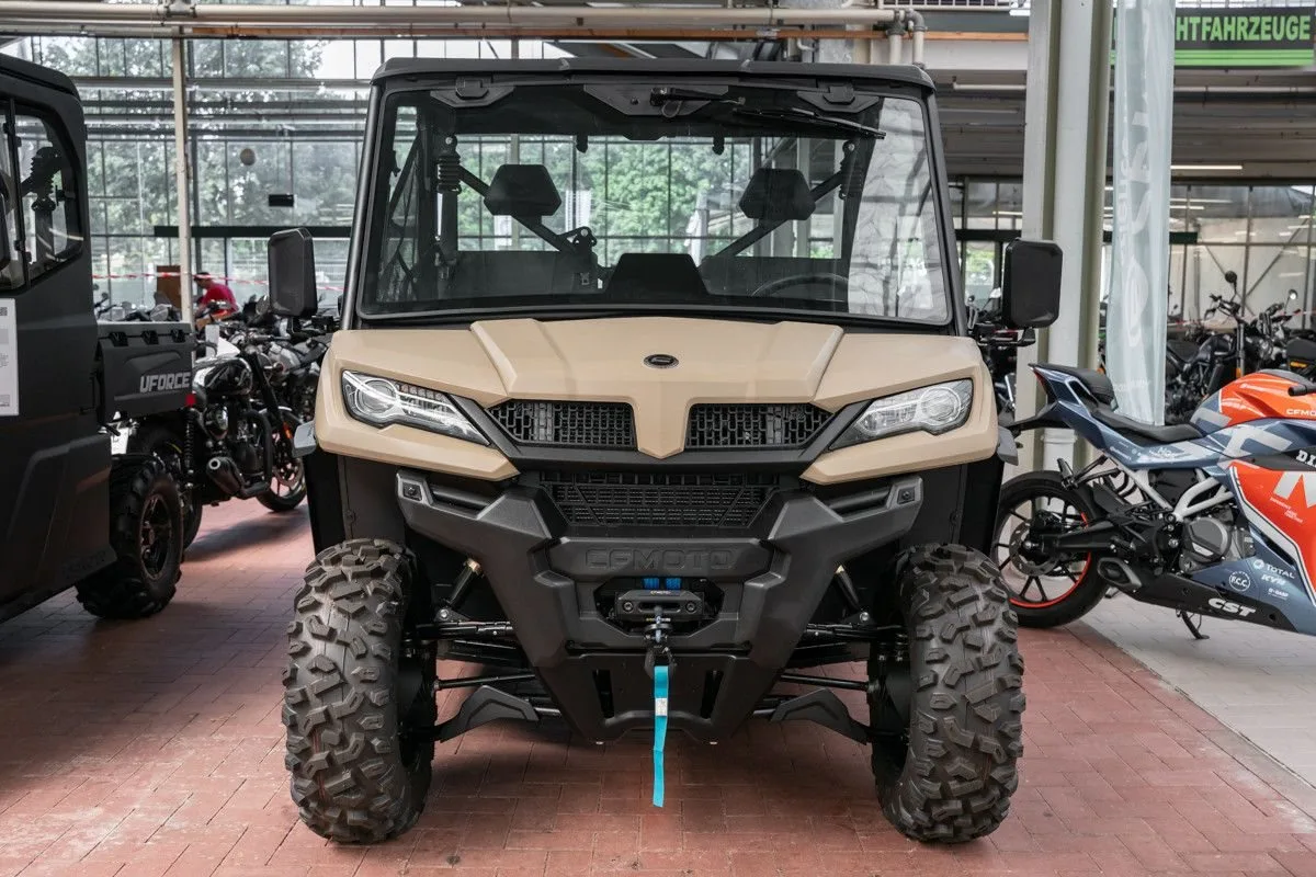 CFMOTO UFORCE 1000+
