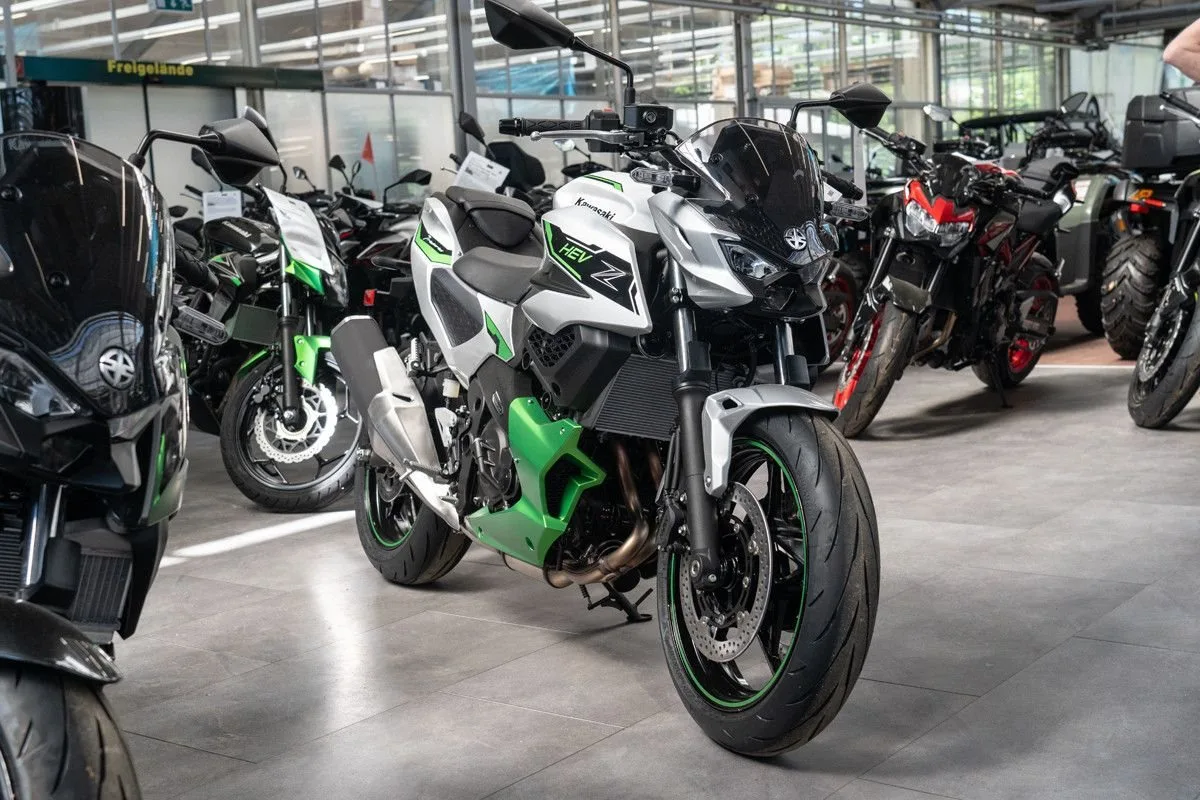 Kawasaki Z7 Hybrid