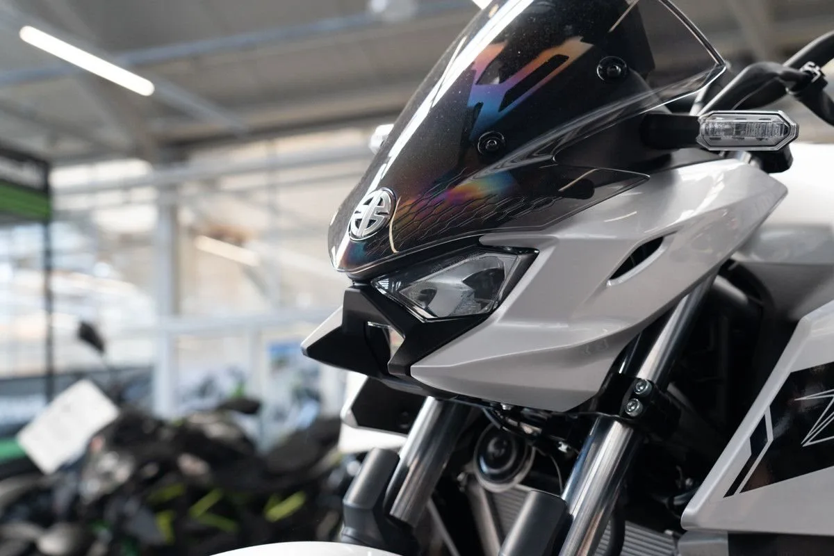 Kawasaki Z7 Hybrid