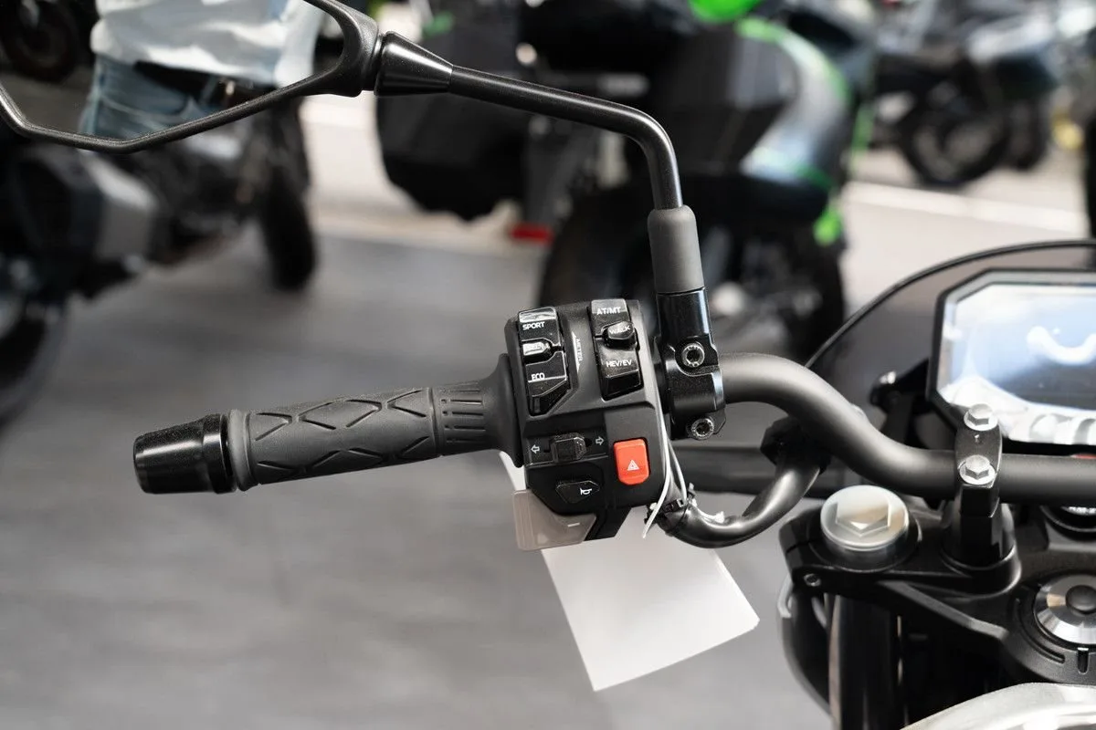 Kawasaki Z7 Hybrid