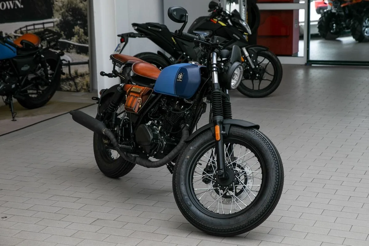 Brixton Rayburn 125