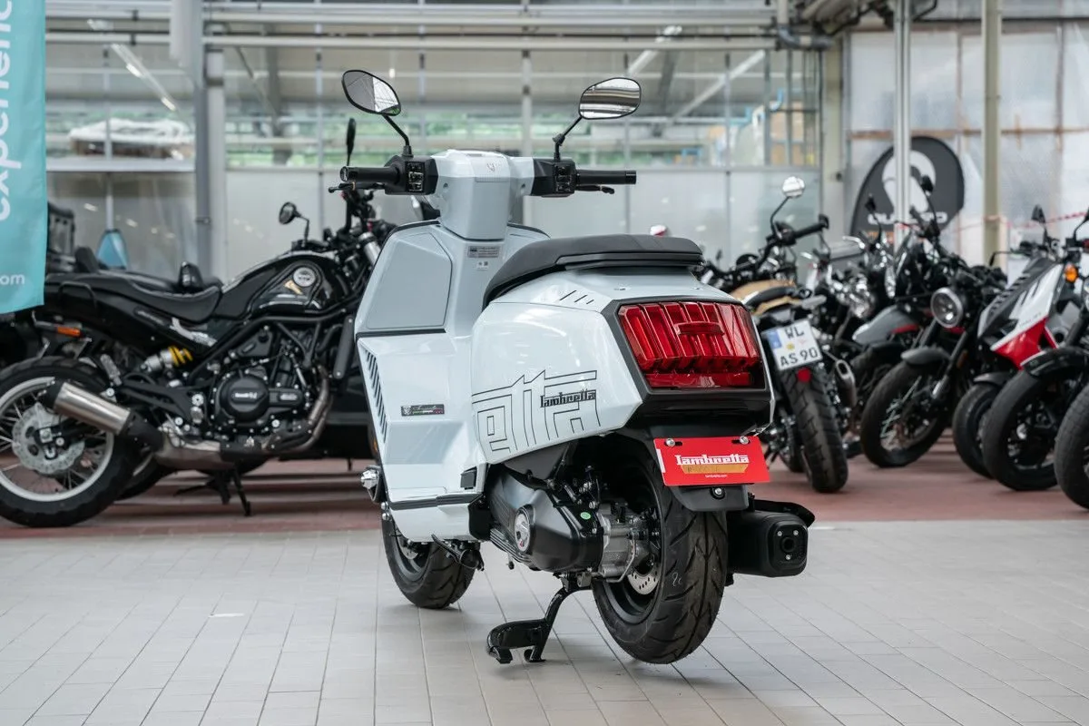 Lambretta X300 GP