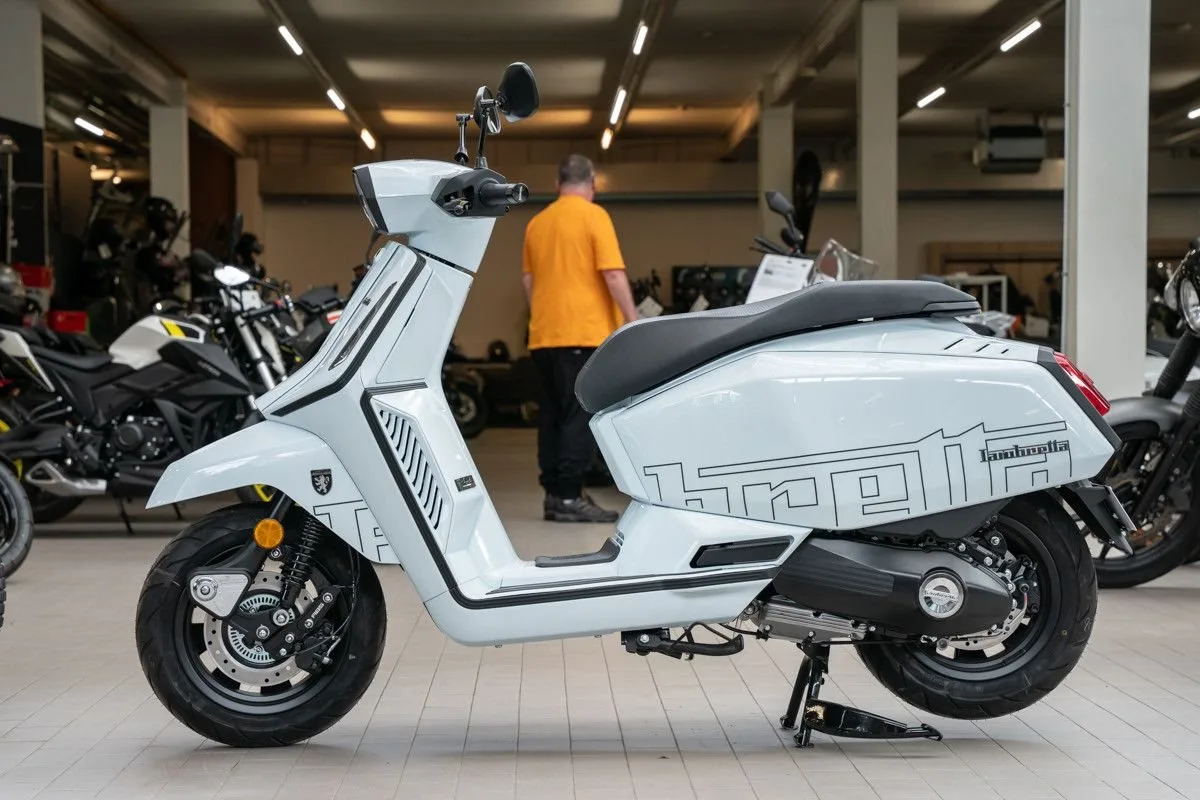 Lambretta X300 GP