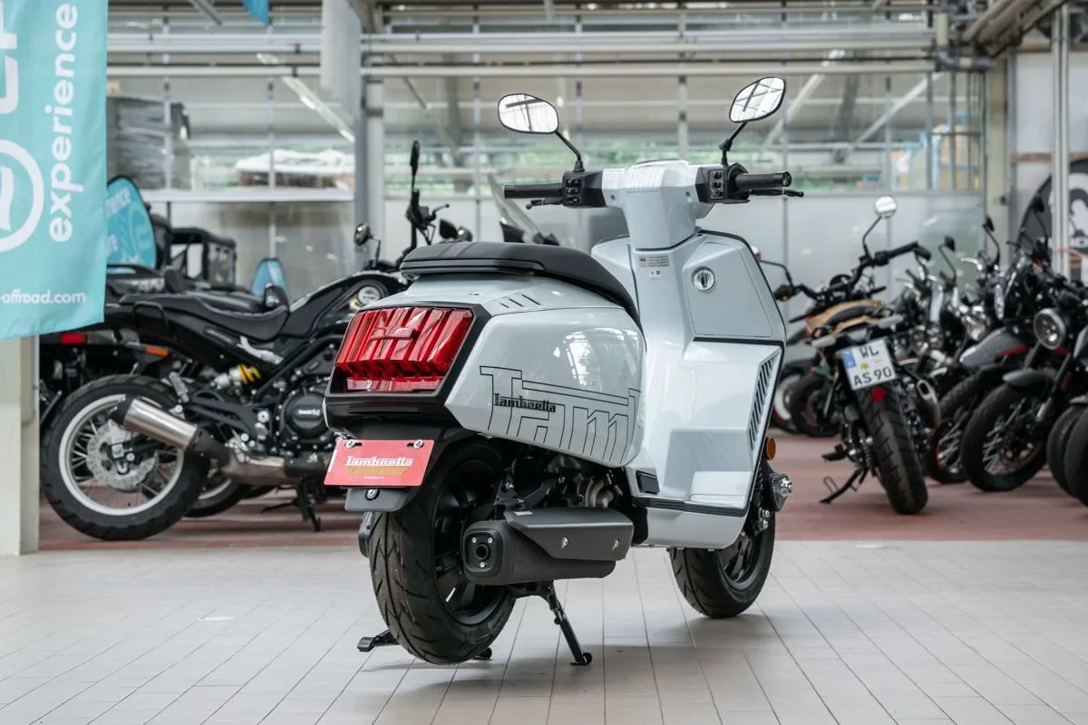 Lambretta X300 GP