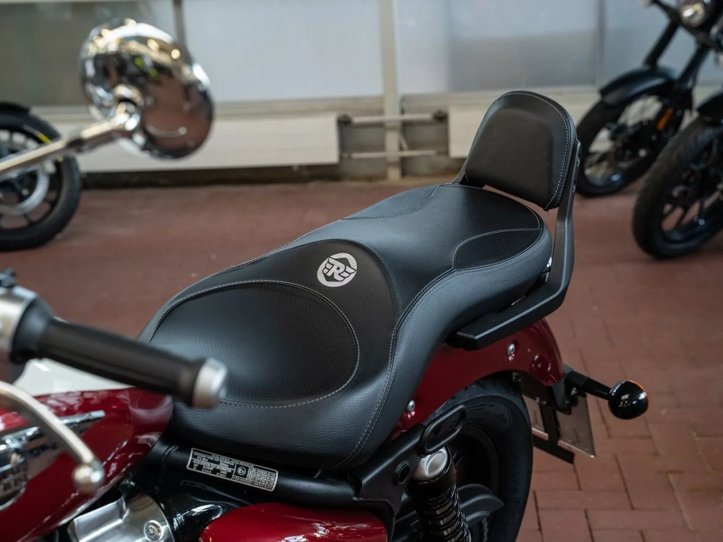 Royal Enfield Super Meteor 650