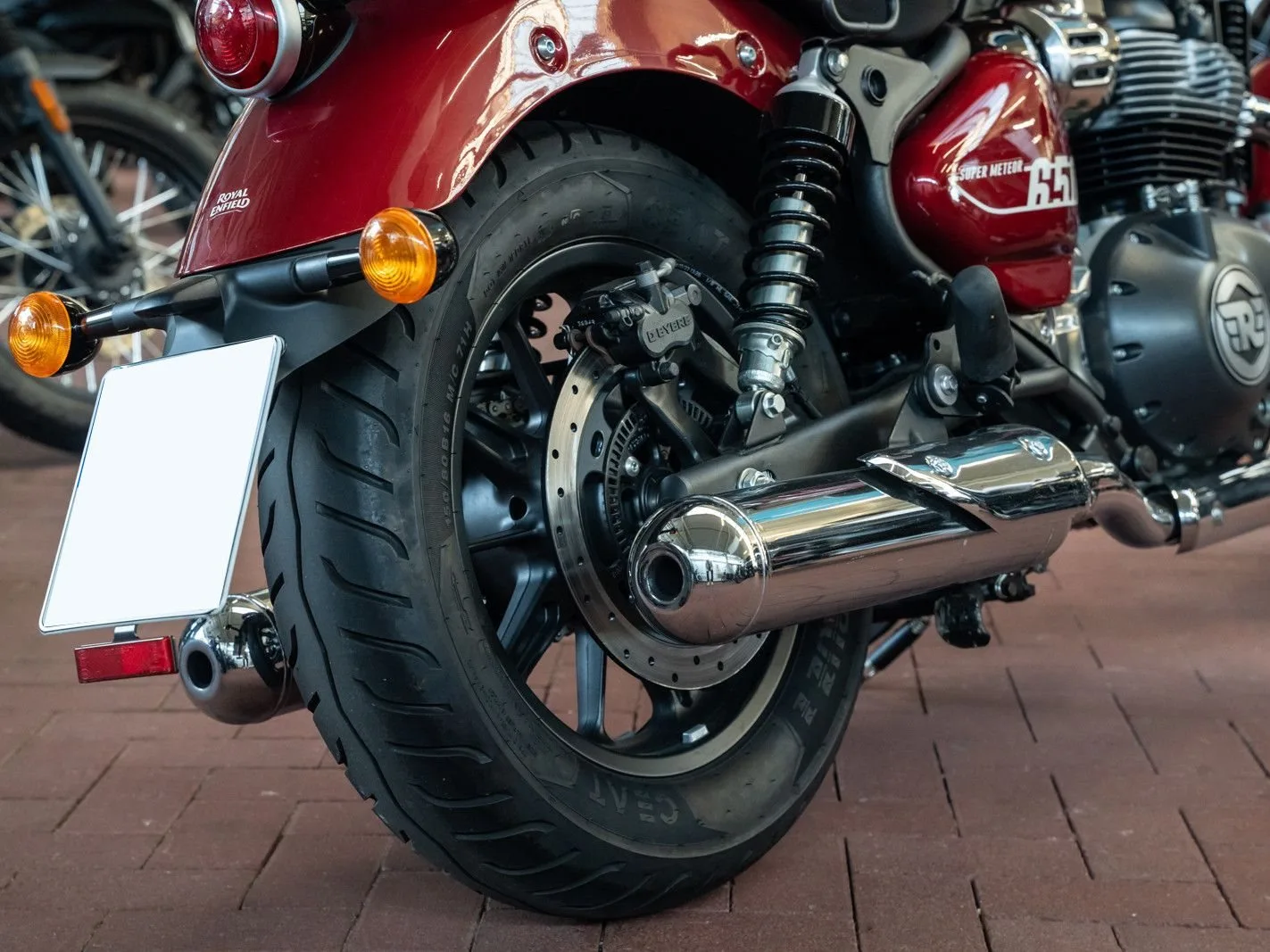 Royal Enfield Super Meteor 650