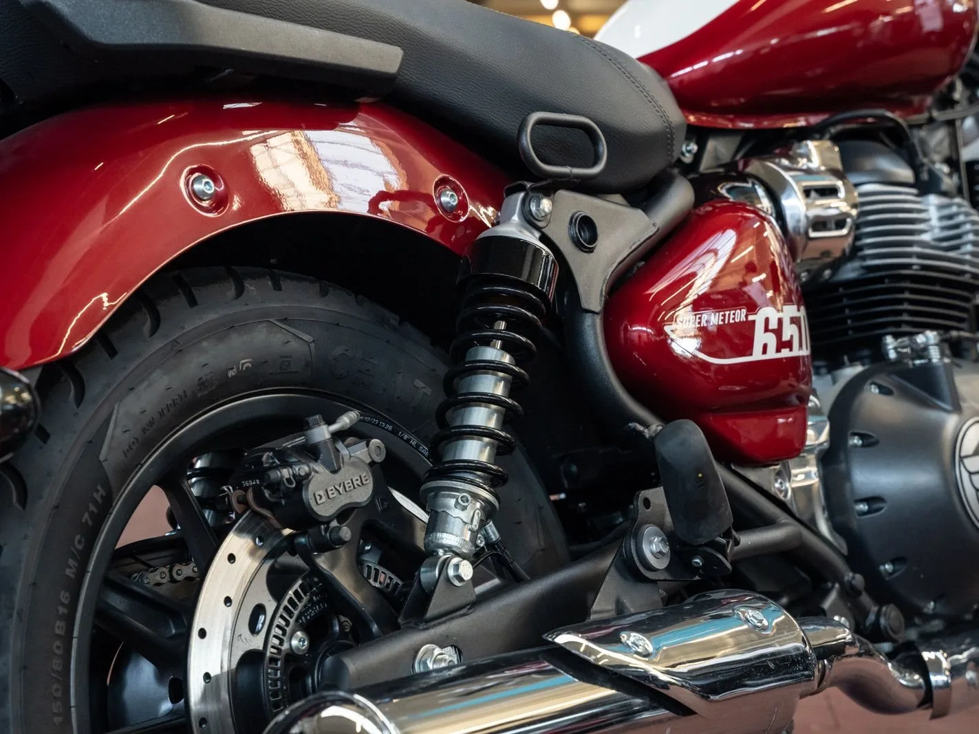 Royal Enfield Super Meteor 650