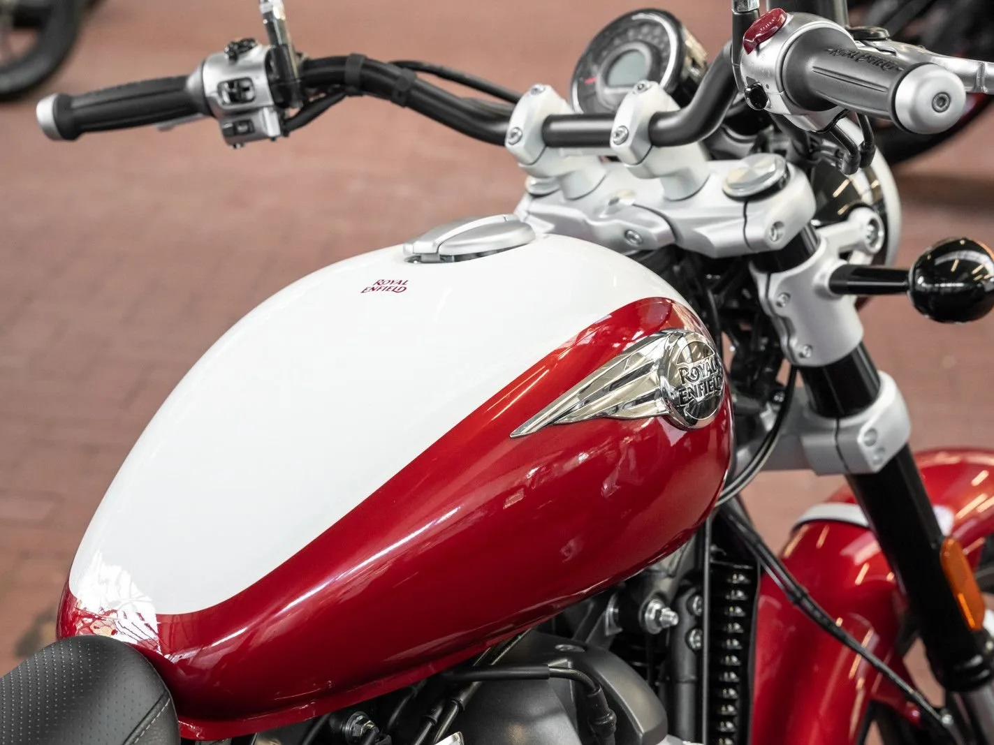 Royal Enfield Super Meteor 650