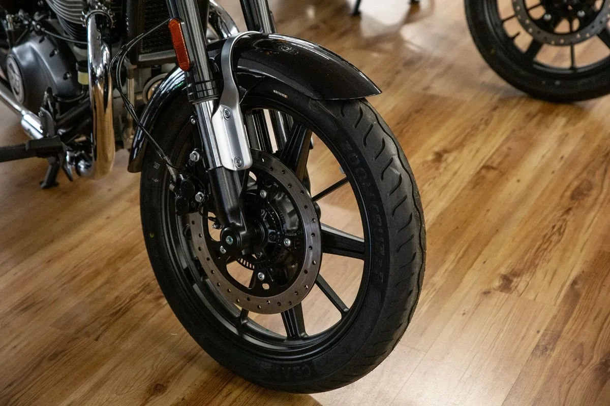 Royal Enfield Super Meteor 650