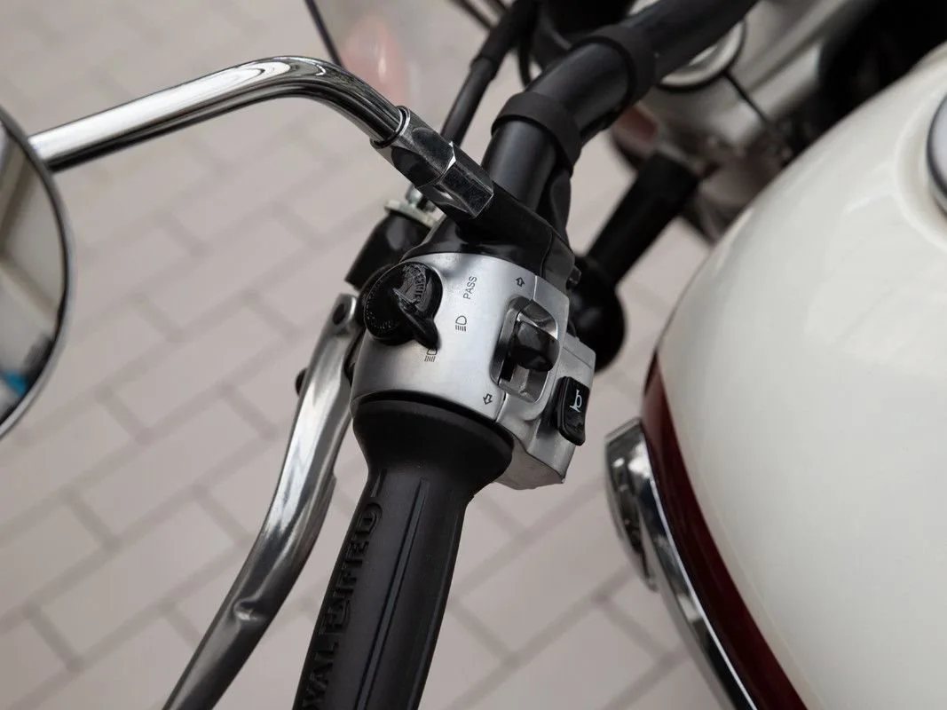 Royal Enfield Super Meteor 650