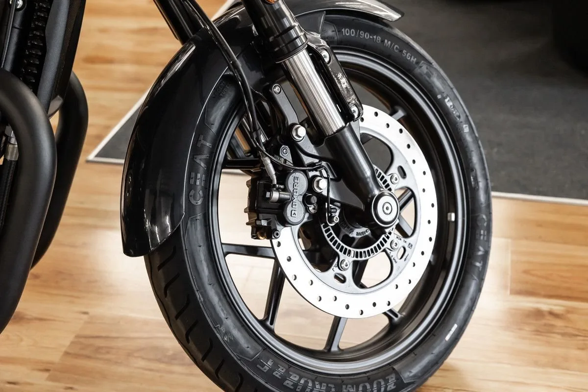 Royal Enfield Shotgun 650