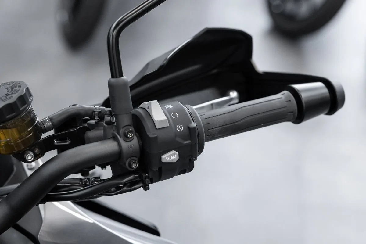 Kawasaki Versys 1100 SE