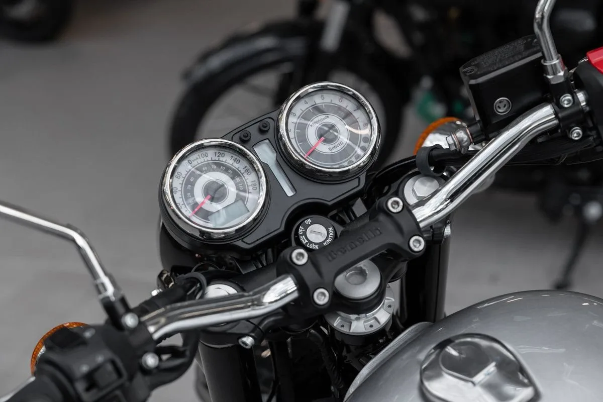 Benelli Imperiale 400