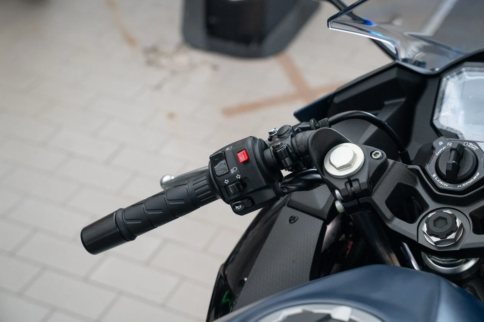 Kawasaki Ninja 500 SE