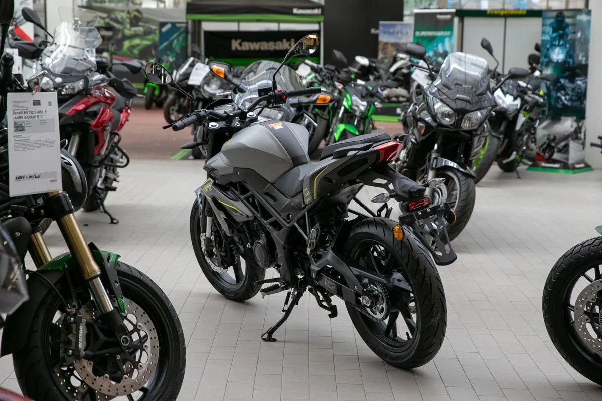 Benelli BN 125