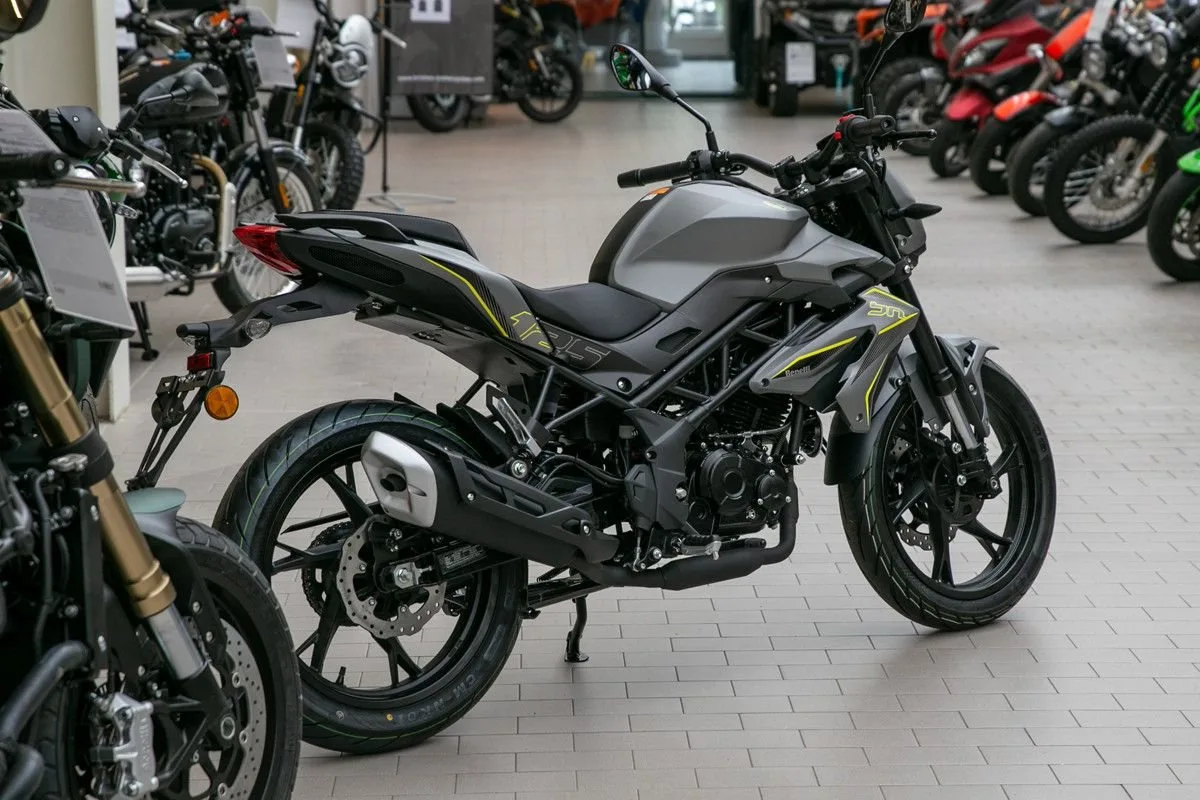 Benelli BN 125