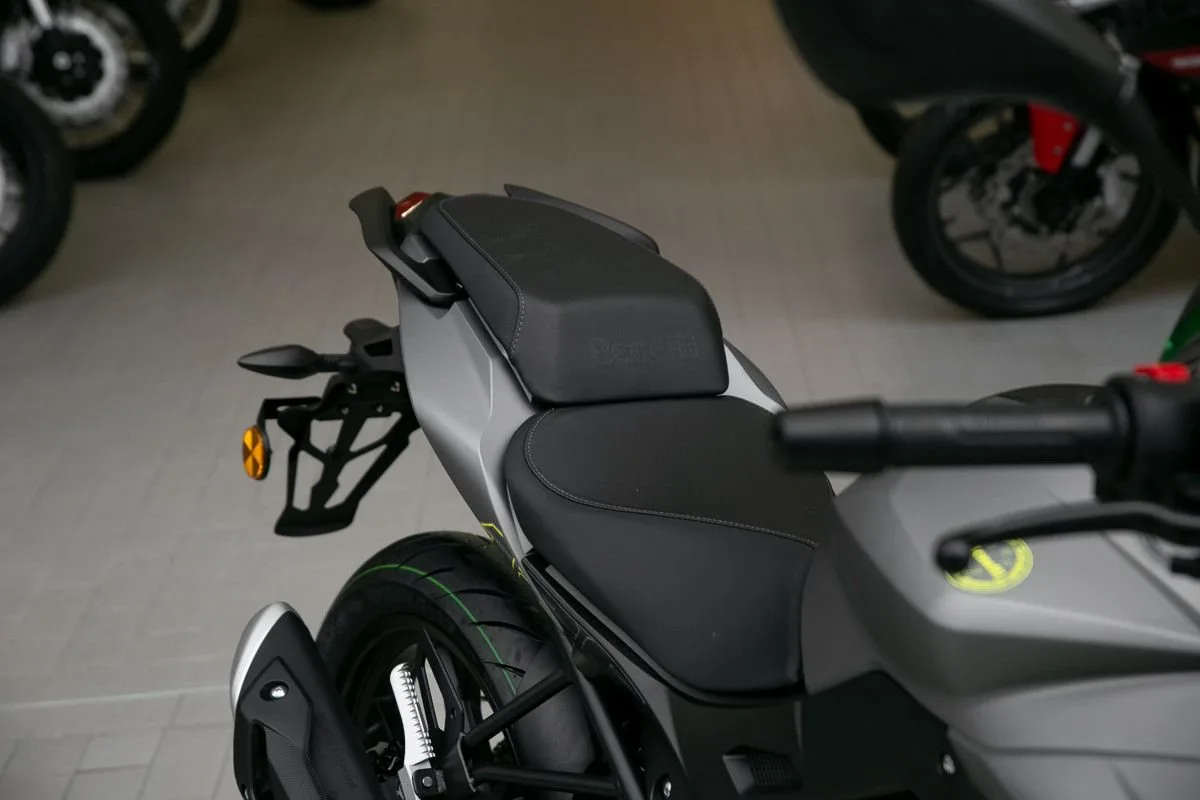 Benelli BN 125