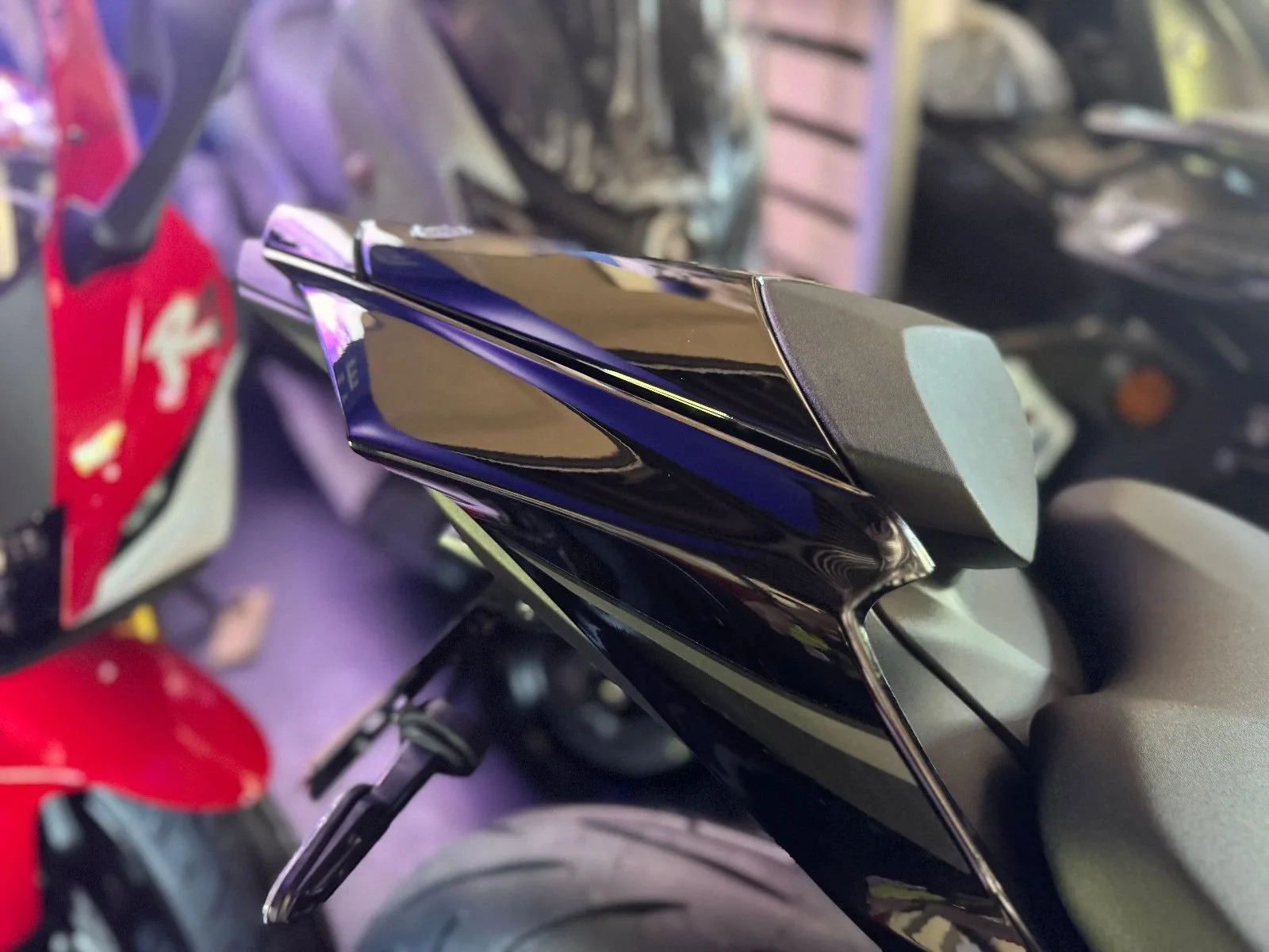 Yamaha R7
