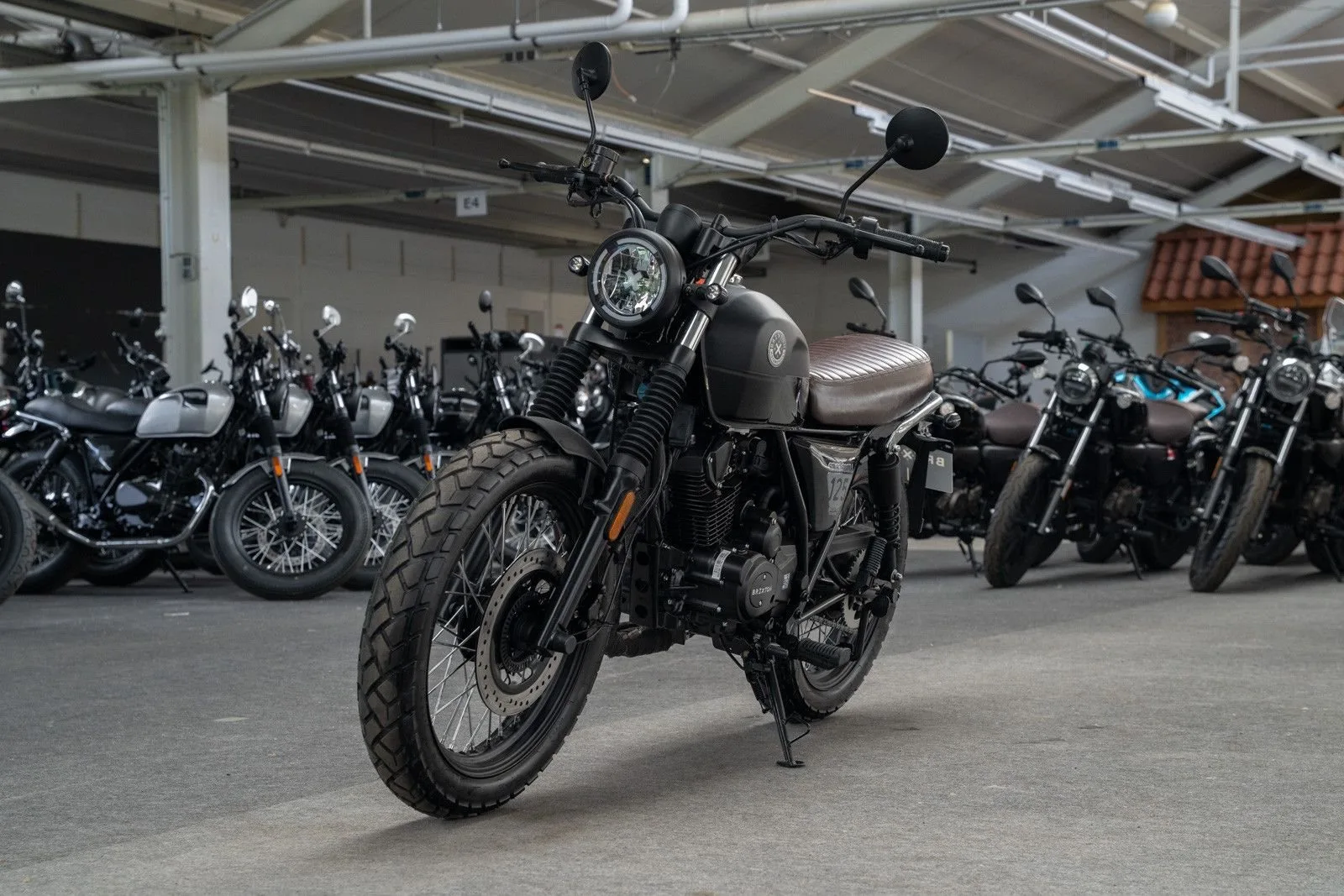 Brixton Cromwell 125