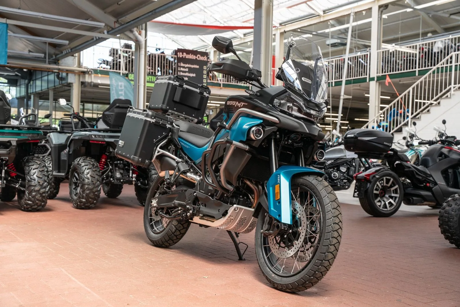 CFMOTO 800MT-ES