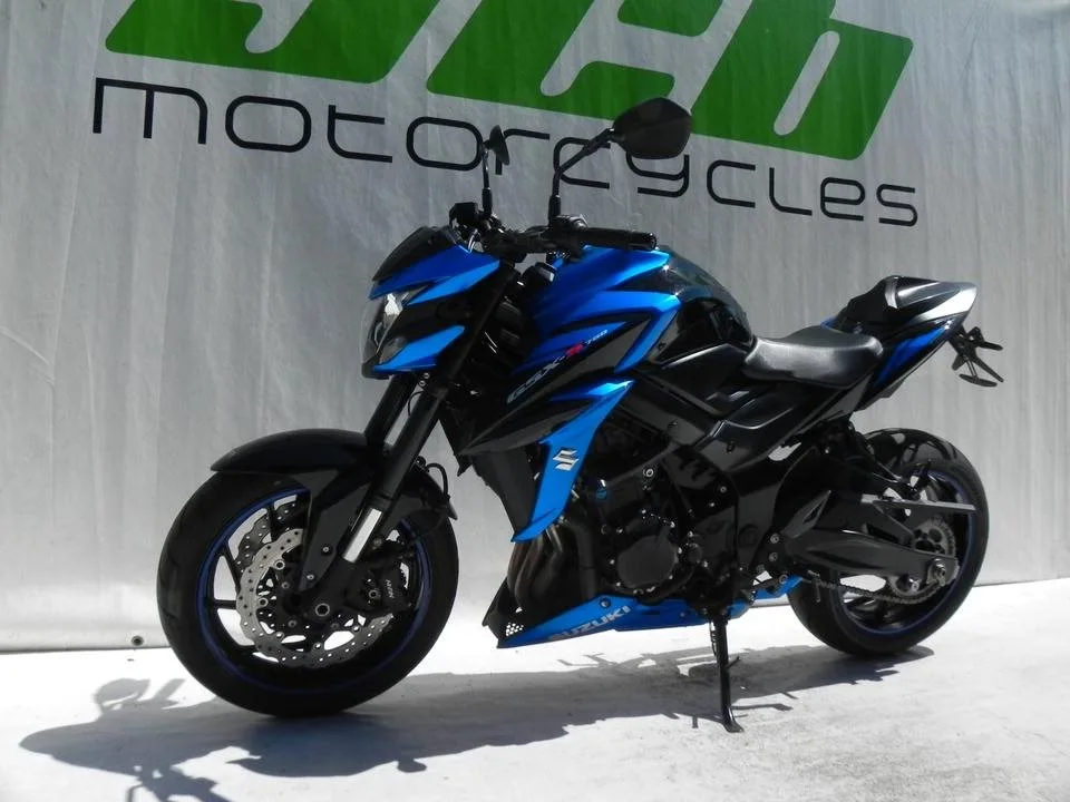 Suzuki GSX-S750