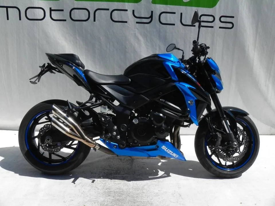 Suzuki GSX-S750