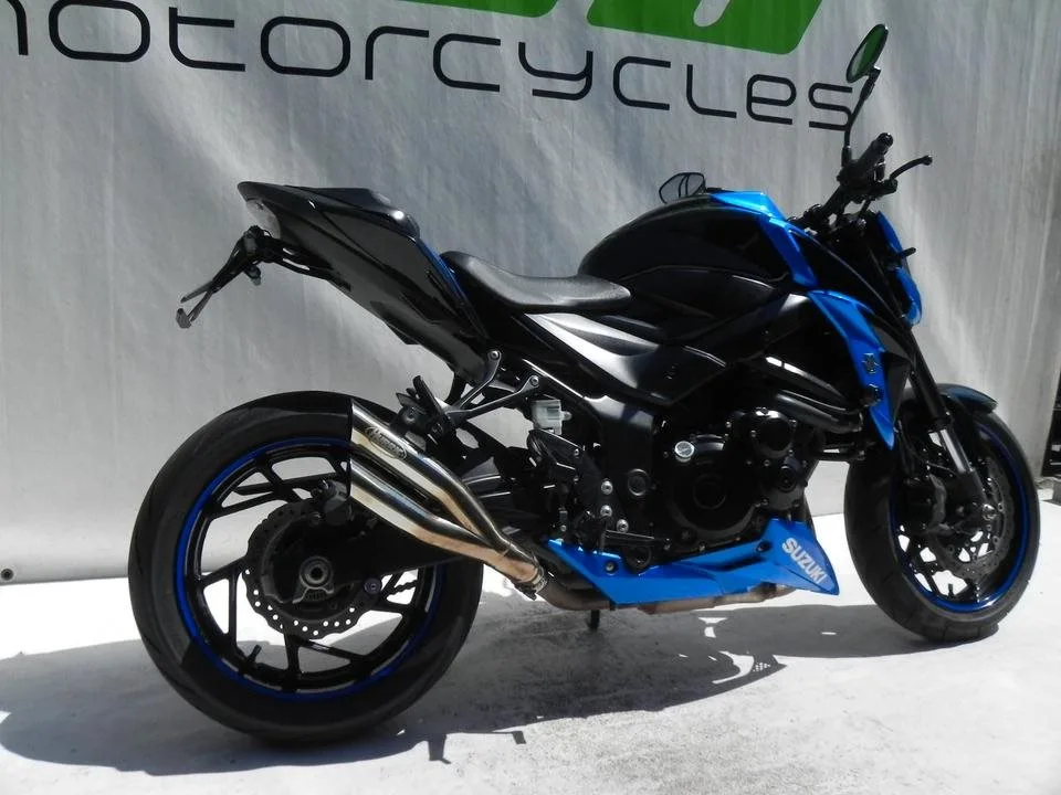 Suzuki GSX-S750