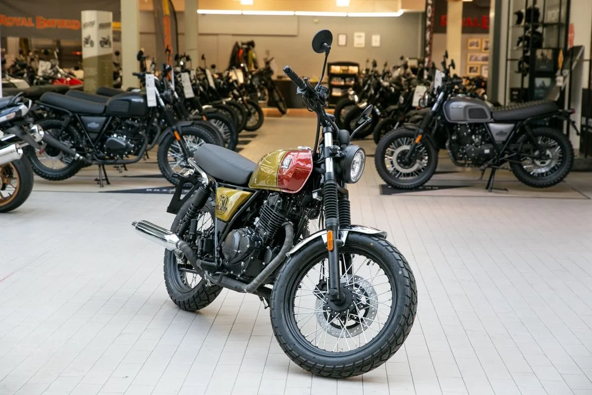Brixton Cromwell 250