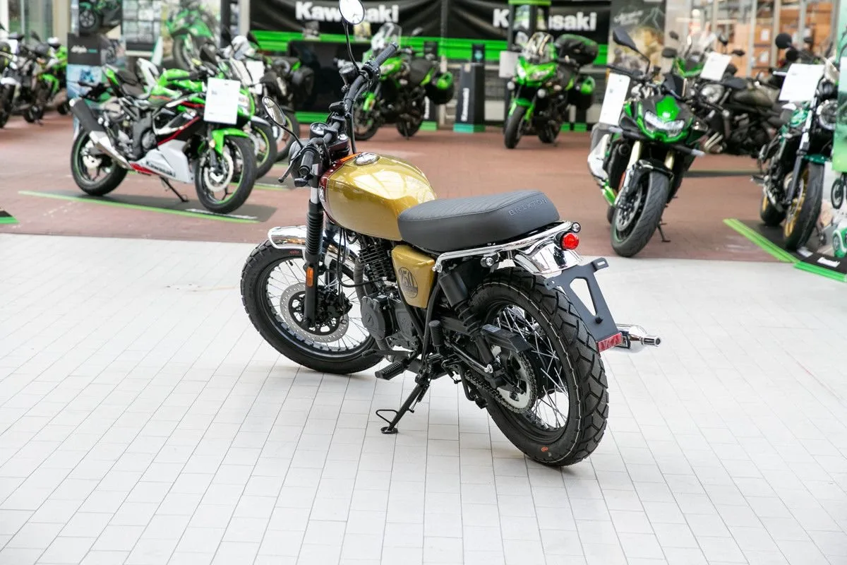 Brixton Cromwell 250