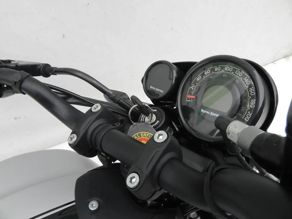 Royal Enfield Guerrilla 450