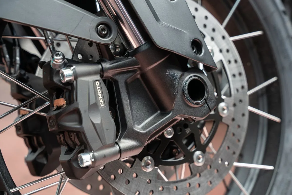 CFMOTO 700MT