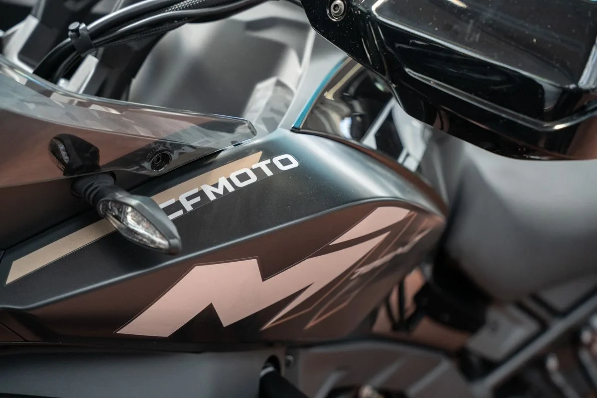 CFMOTO 700MT