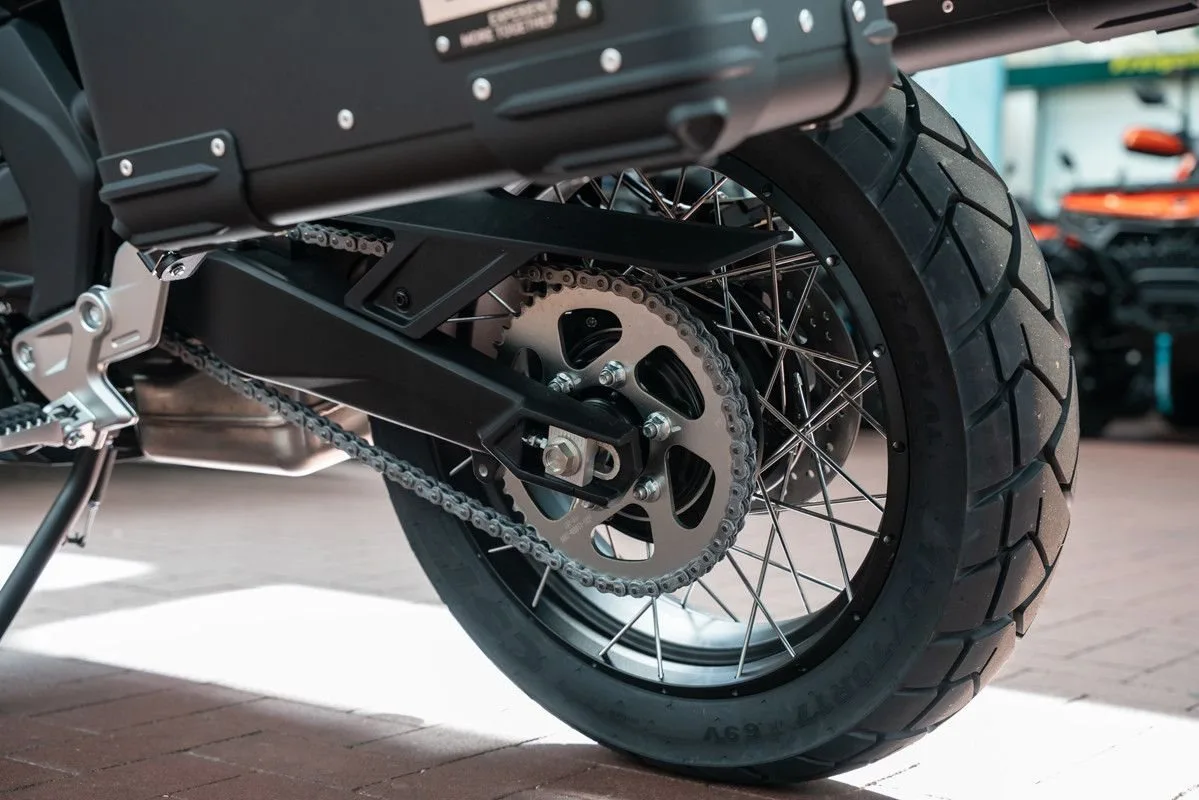CFMOTO 700MT