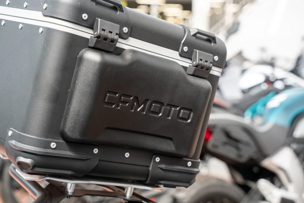 CFMOTO 700MT