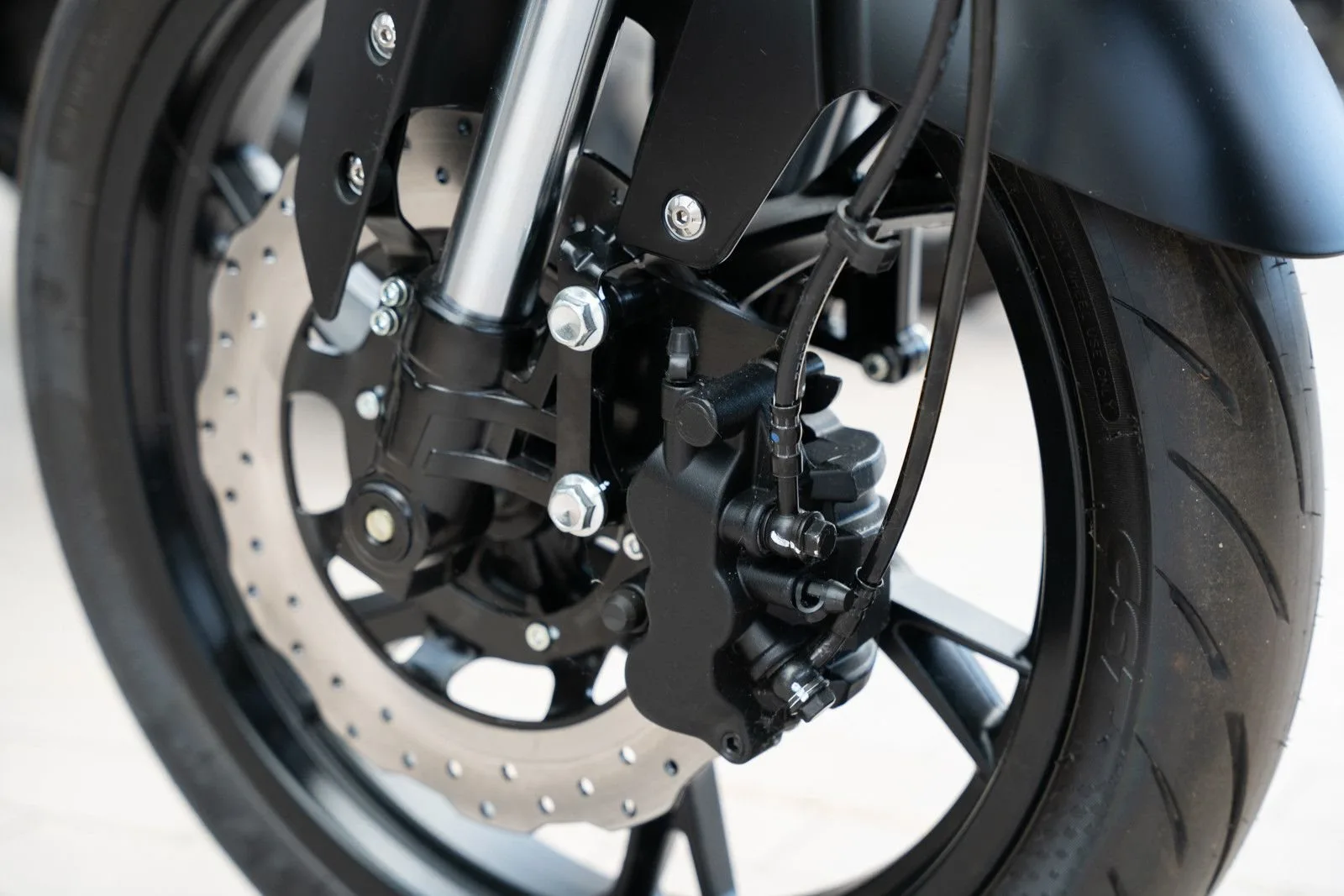 Benelli Leoncino 125