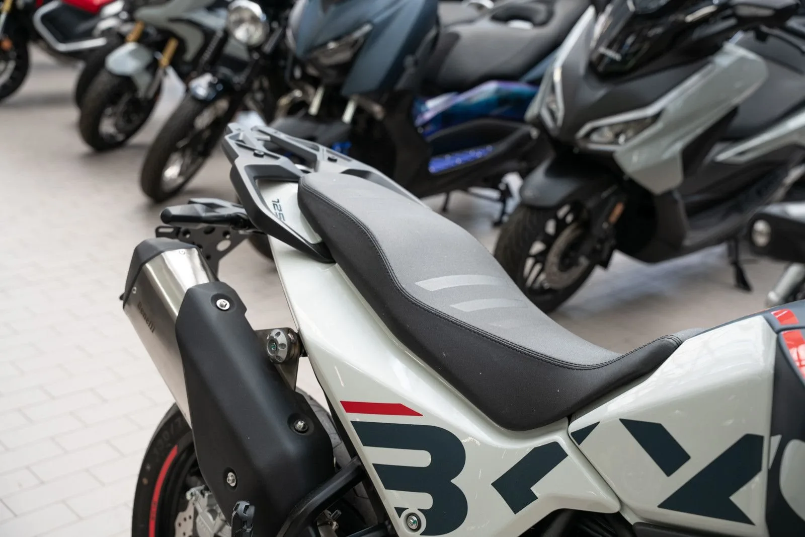Benelli BKX 125 S