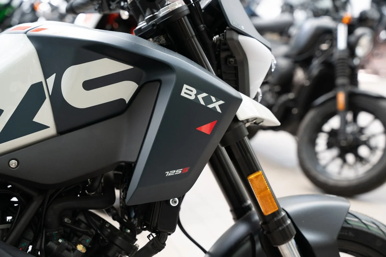Benelli BKX 125 S