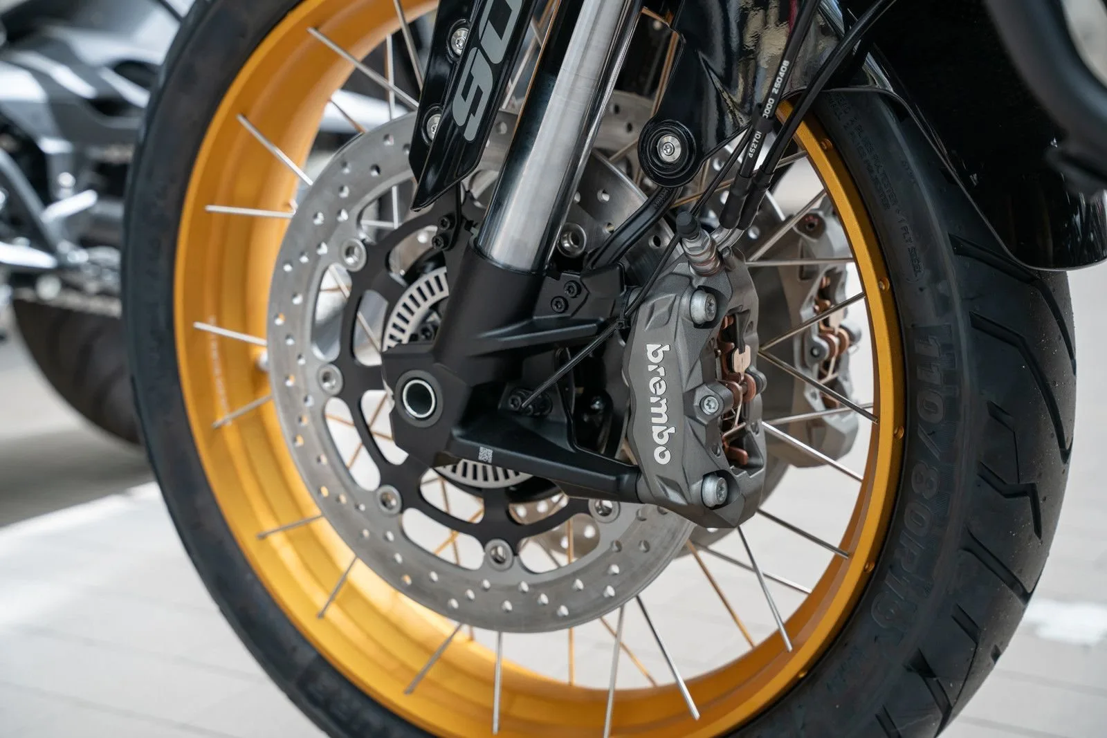 QJ Motor SRT 900 SX